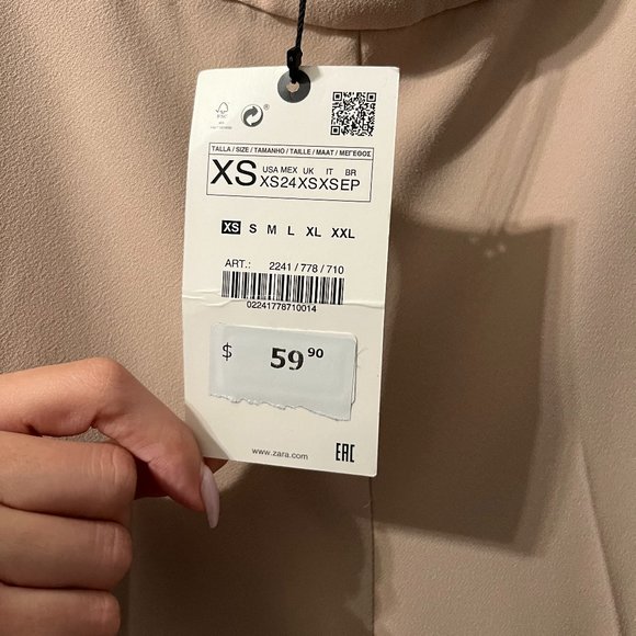 ZARA Cream Dress Pants - Picture 3 of 3